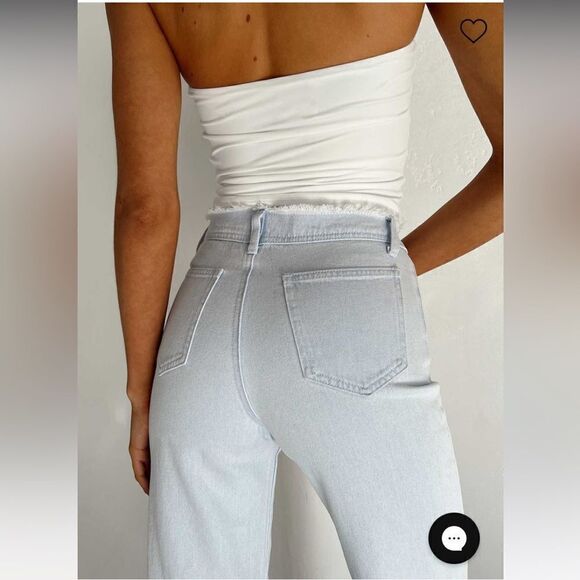 LAYTON STRAIGHT LEG LIGHT WASH JEAN DENIM NWT Sz 6 - Picture 2 of 10